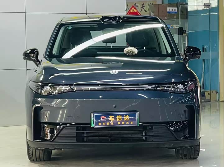 Фото 2 - Leapmotor C10