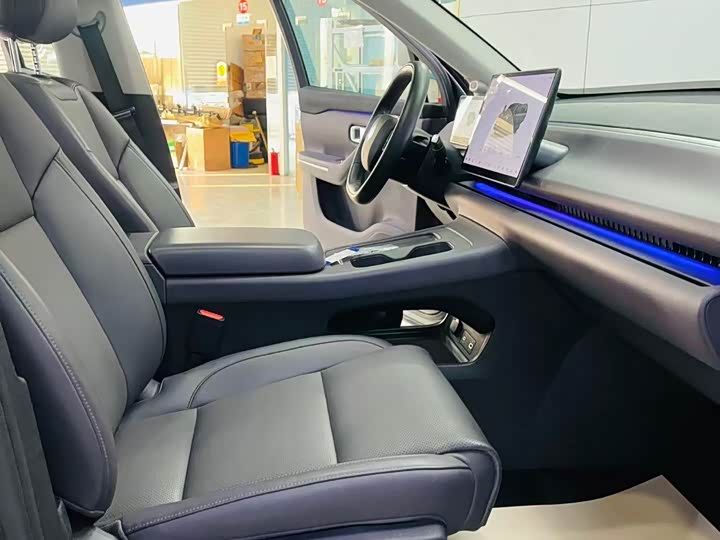 Фото 6 - Leapmotor C10