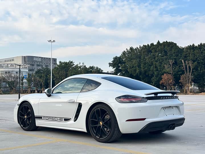 Фото 4 - Porsche 718