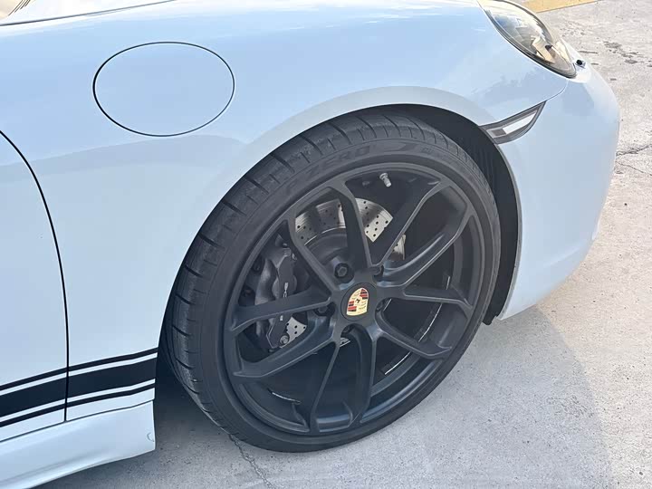 Фото 8 - Porsche 718