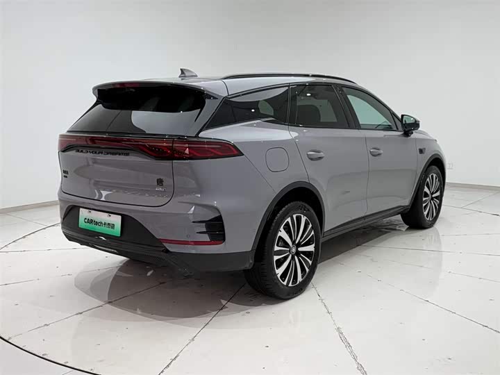 Фото 8 - BYD Tang Hybrid/EV