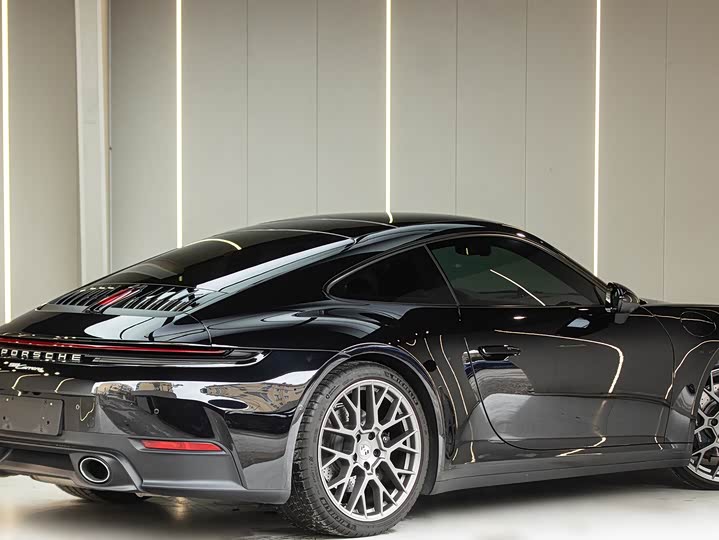 Фото 9 - Porsche 911