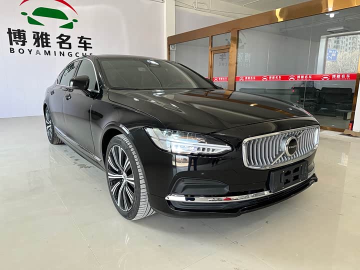 Фото 2 - Volvo S90