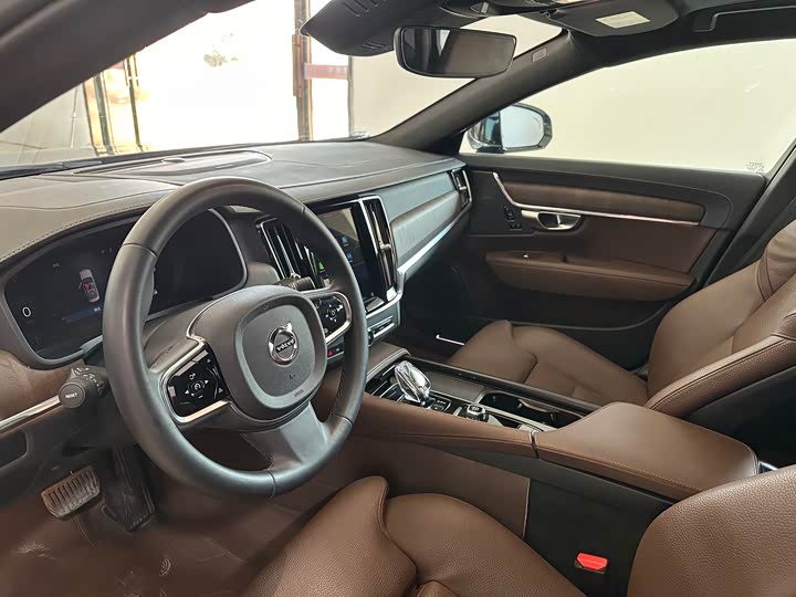 Фото 7 - Volvo S90