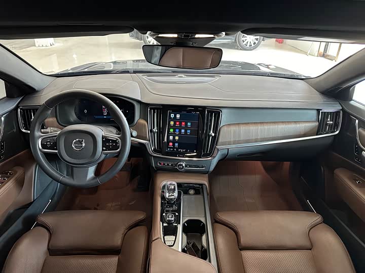 Фото 9 - Volvo S90
