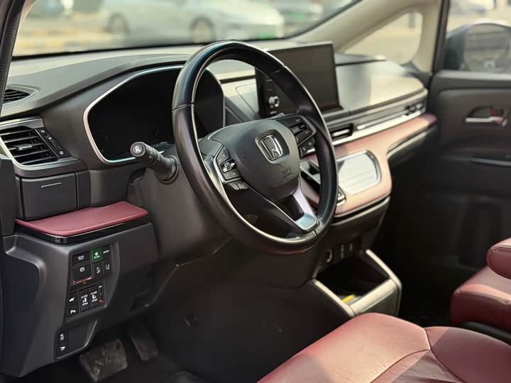 Фото 5 - Honda Elysion