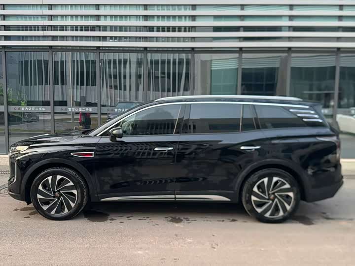 Фото 4 - Hongqi HS7 Hybrid