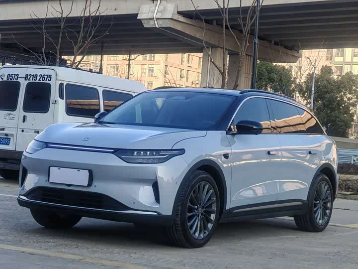 Фото 1 - Leapmotor C11