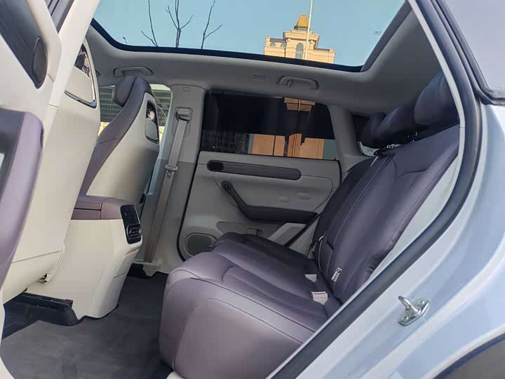 Фото 9 - Leapmotor C11