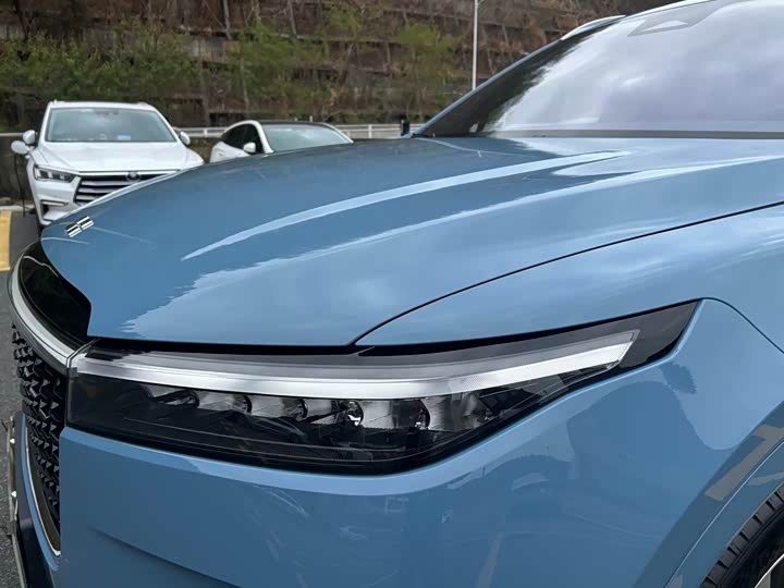 Фото 7 - LiXiang One