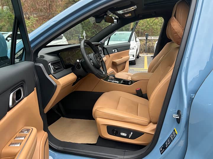 Фото 9 - LiXiang One