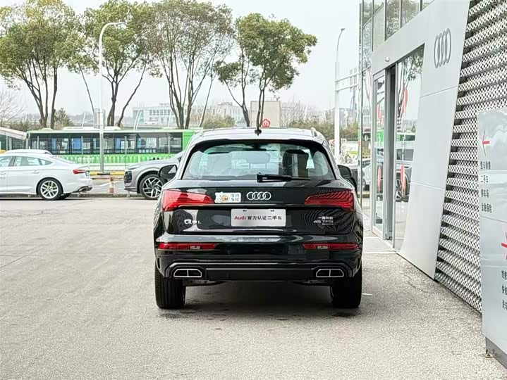 Фото 3 - Audi Q5L