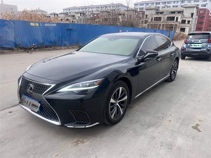 Фото 1 - Lexus LS