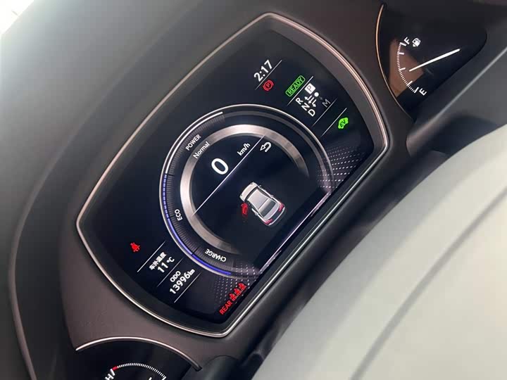 Фото 7 - Lexus LS