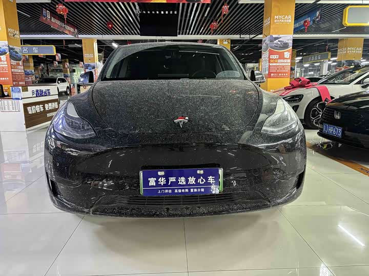 Фото 2 - Tesla Model Y