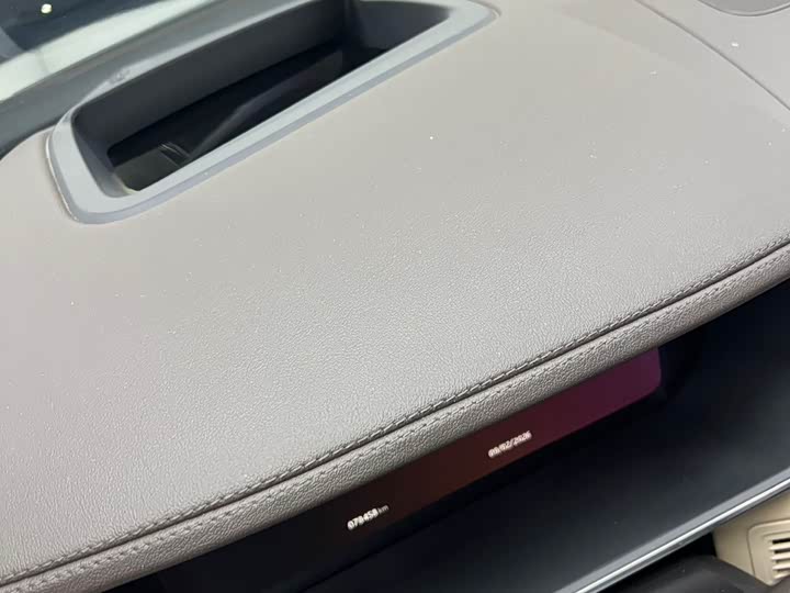 Photo 9 - Land Rover Range Rover