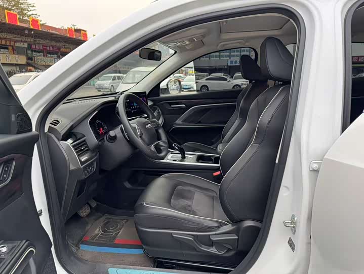 Фото 8 - Haval H6