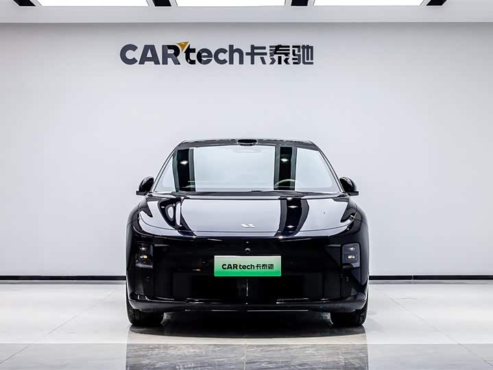 Фото 2 - LiXiang i6