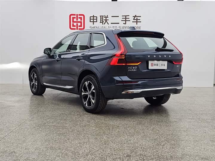 Фото 4 - Volvo XC60