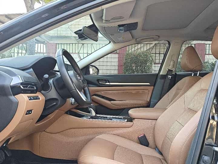 Фото 4 - Nissan Teana