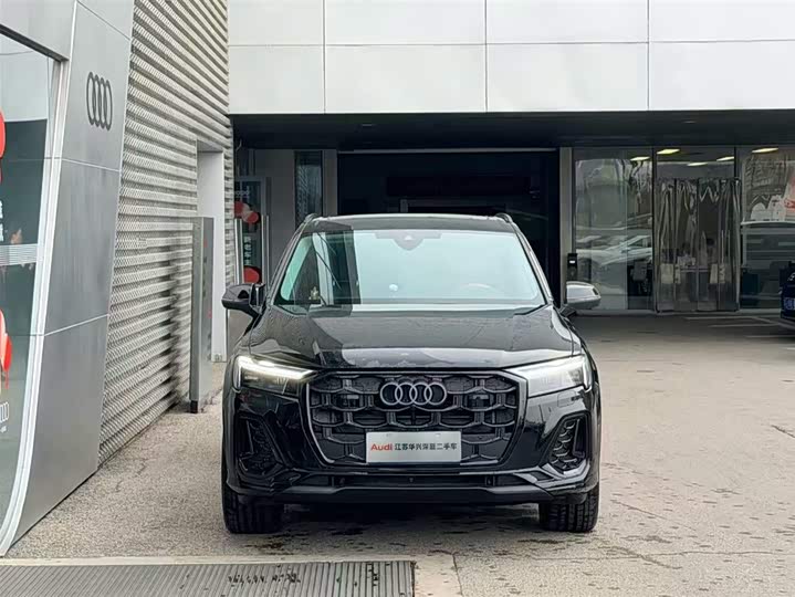 Фото 2 - Audi Q7