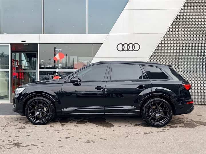 Фото 3 - Audi Q7