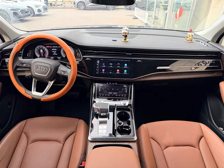 Фото 7 - Audi Q7