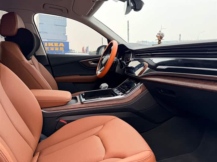 Фото 8 - Audi Q7