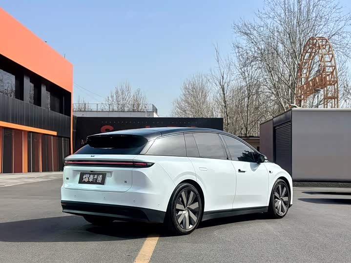 Фото 3 - LiXiang i6