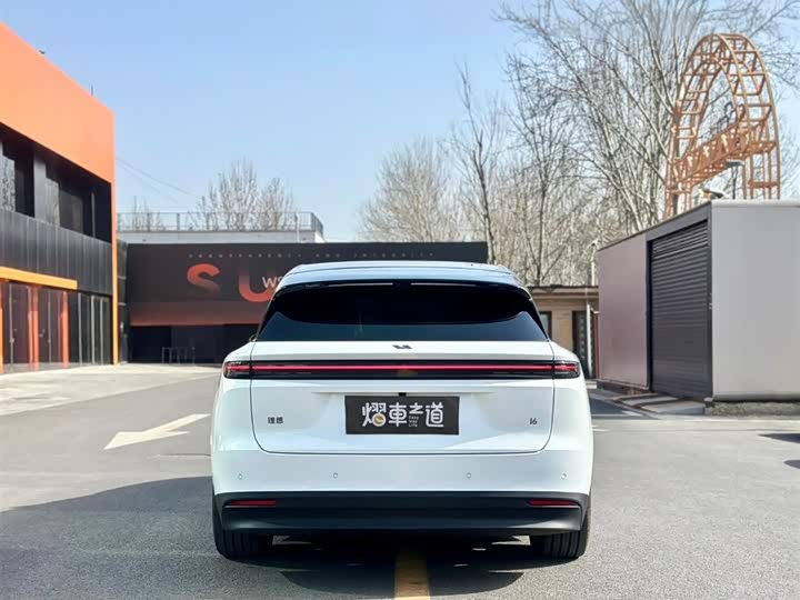 Фото 4 - LiXiang i6