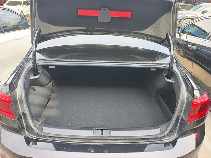 Фото 4 - Volkswagen Magotan GTE Hybrid