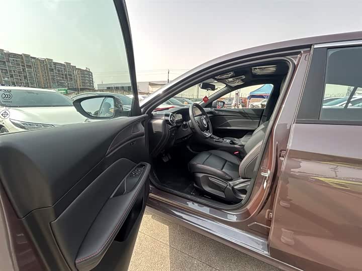 Фото 4 - MG Motor 5