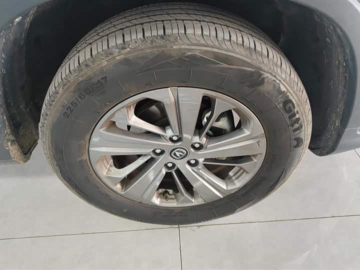 Фото 6 - Changan CS75