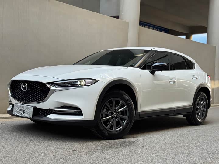 Photo 1 - Mazda CX-4