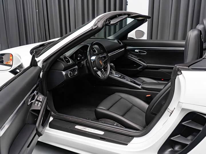 Фото 9 - Porsche 718