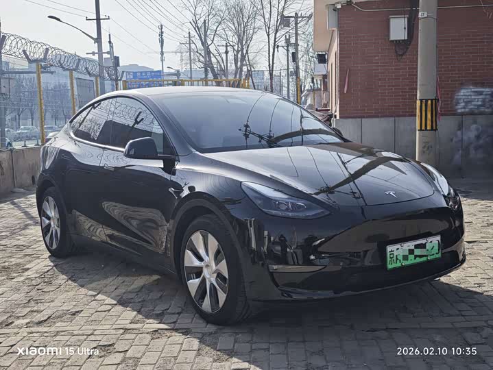 Фото 3 - Tesla Model Y