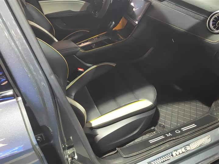 Фото 8 - MG Motor 6