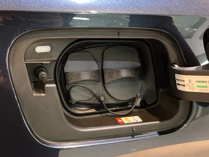 Фото 7 - Volkswagen ID.6 Crozz