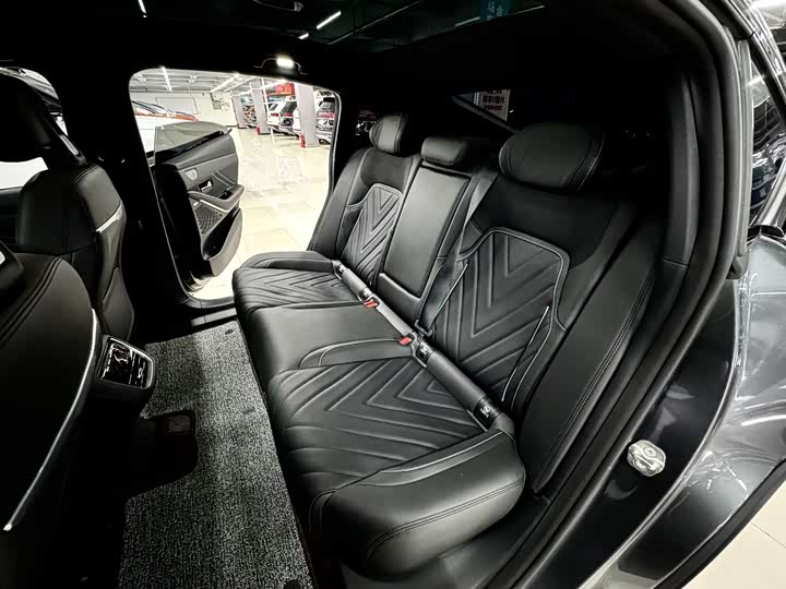 Фото 6 - Changan Deepal SL03