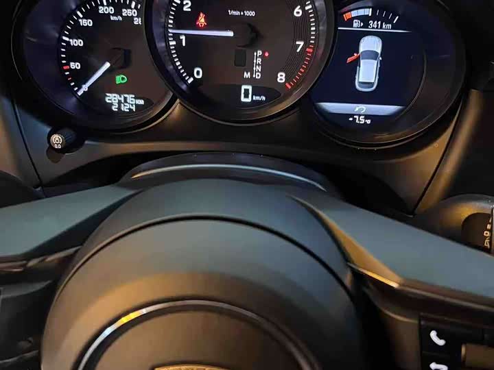 Фото 5 - Porsche Macan