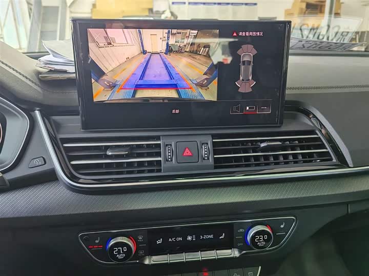 Фото 7 - Audi Q5L