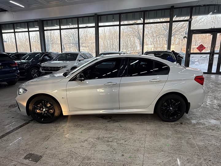 Фото 2 - BMW 1 Series