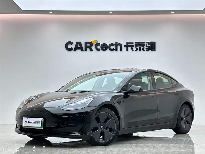 Фото 1 - Tesla Model 3