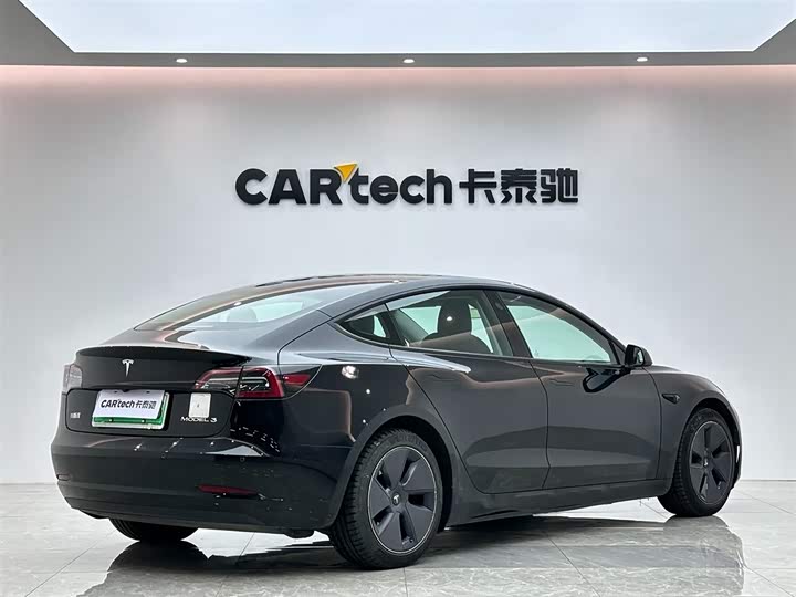 Фото 5 - Tesla Model 3