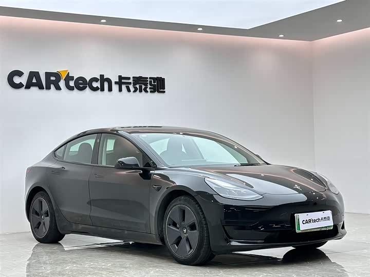 Фото 6 - Tesla Model 3