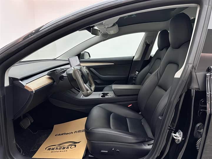 Фото 8 - Tesla Model 3