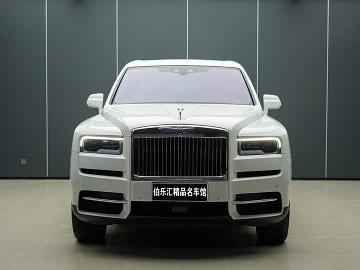 Фото 3 - Rolls-Royce Cullinan