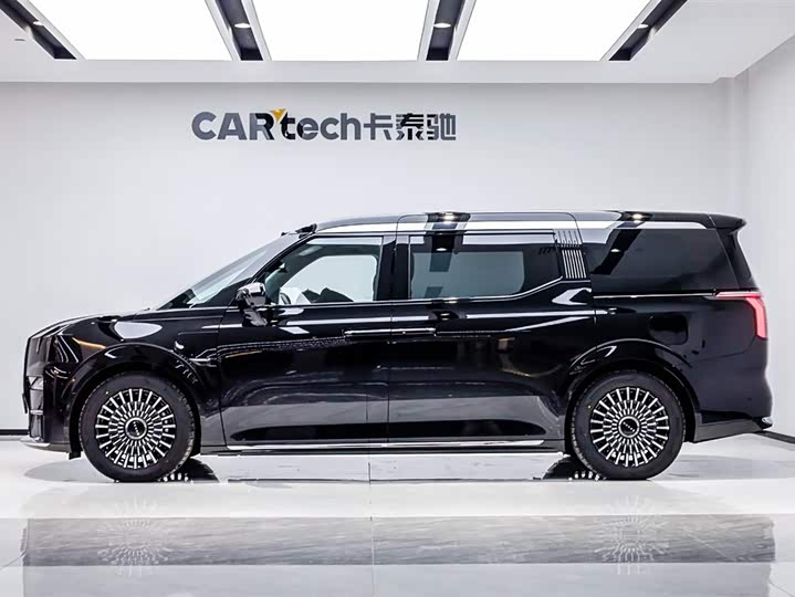 Фото 3 - Zeekr 009