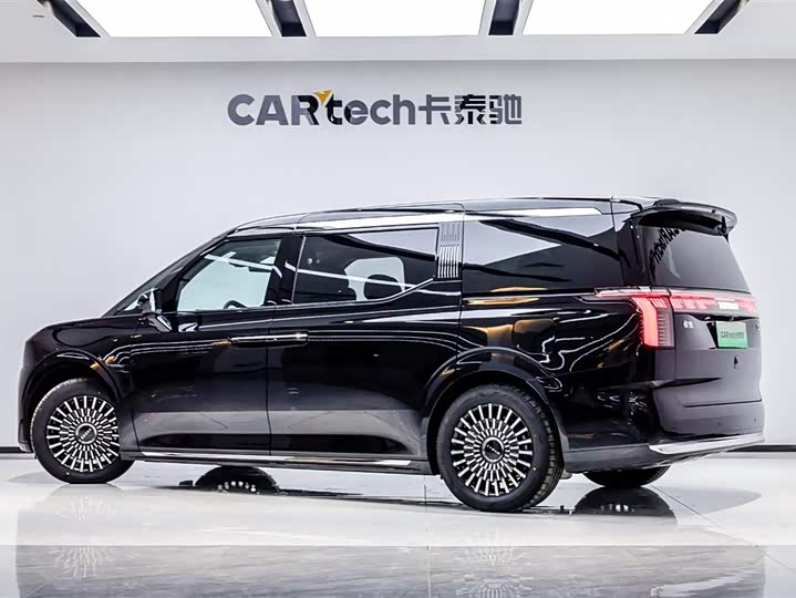 Фото 4 - Zeekr 009