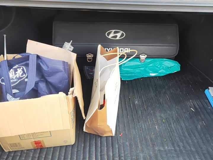 Фото 4 - Toyota Camry